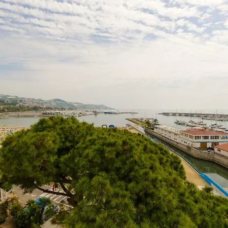 Alex Beach House * San Remo