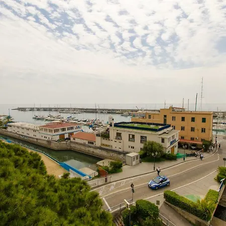 Appartement Alex Beach House *